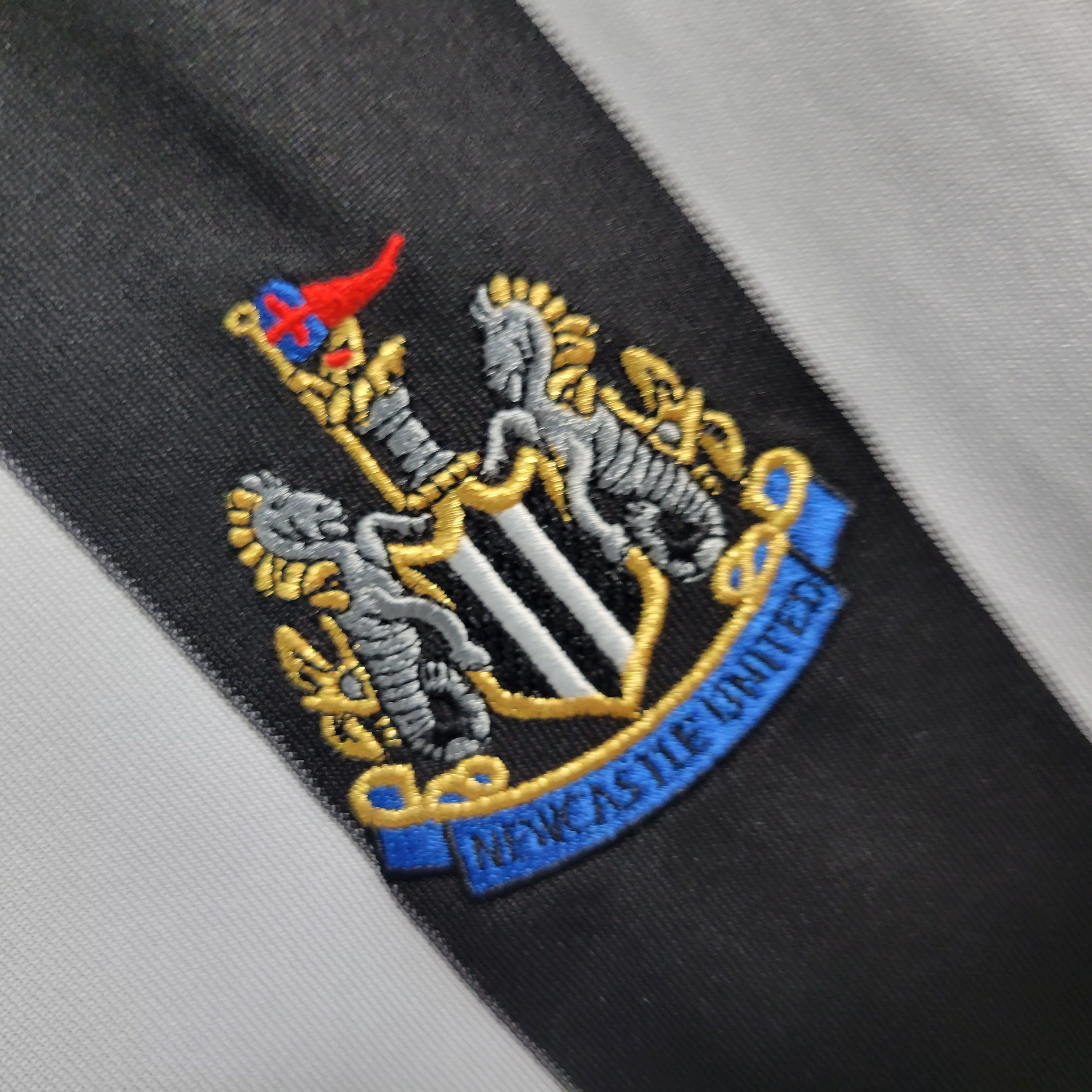 AJ-AlphaJersey-Retro Newcastle United 04-06 Home Stadium Jersey